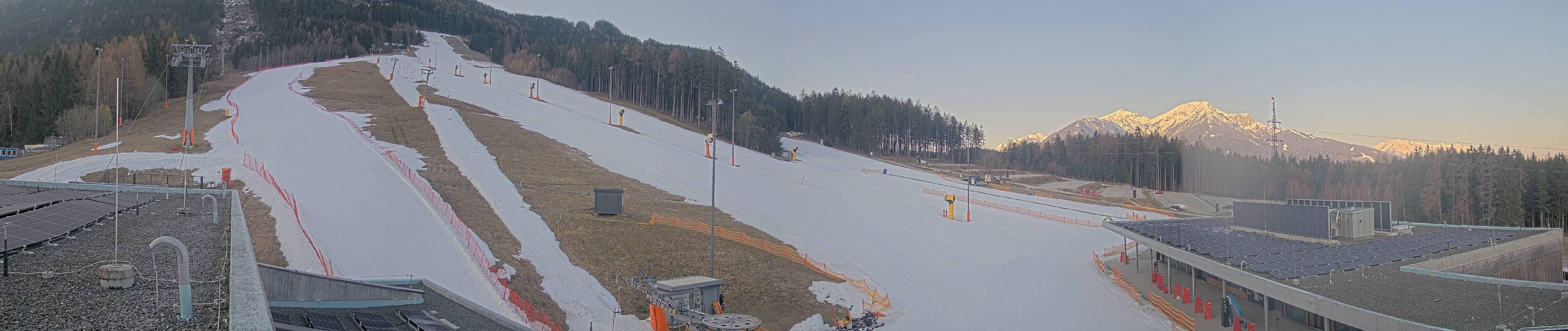 Archiv Foto Webcam Patscherkofel Talstation