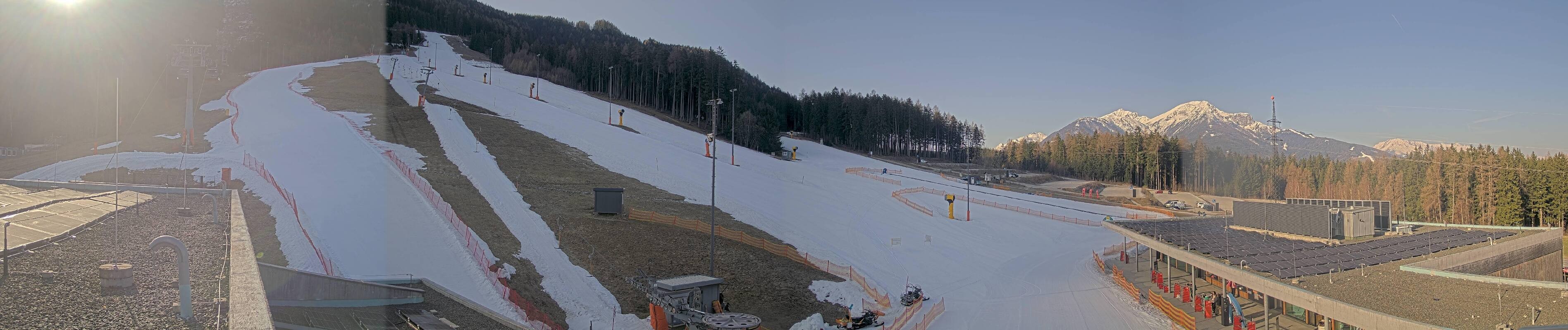 Archiv Foto Webcam Patscherkofel Talstation