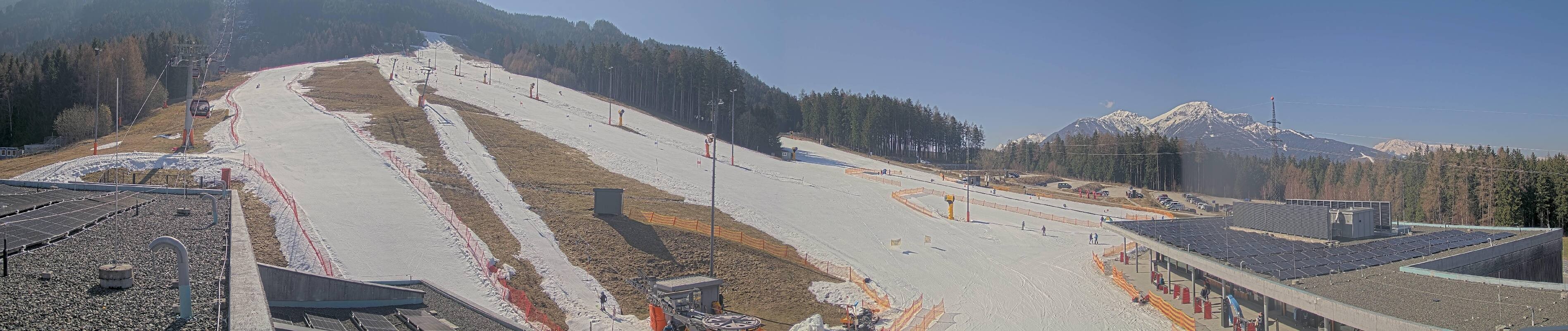 Archiv Foto Webcam Patscherkofel Talstation