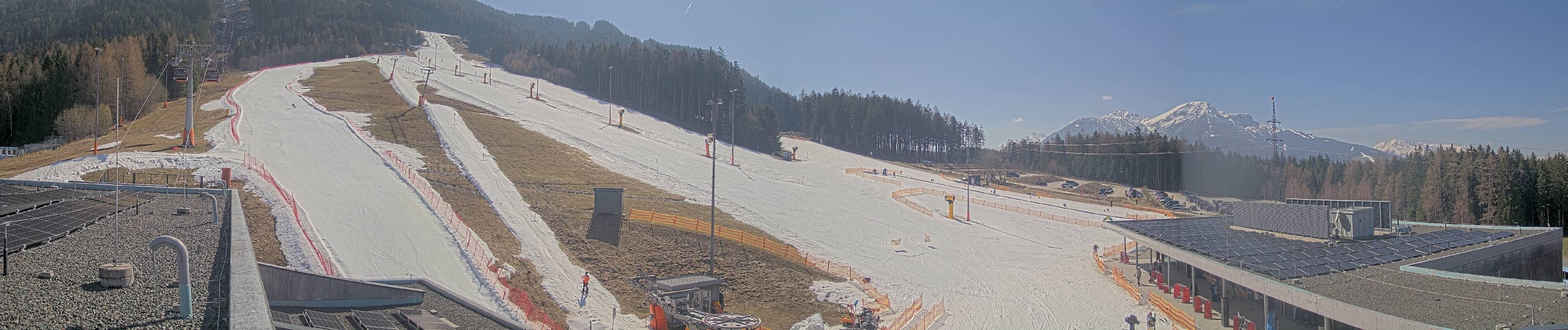 Archiv Foto Webcam Patscherkofel Talstation