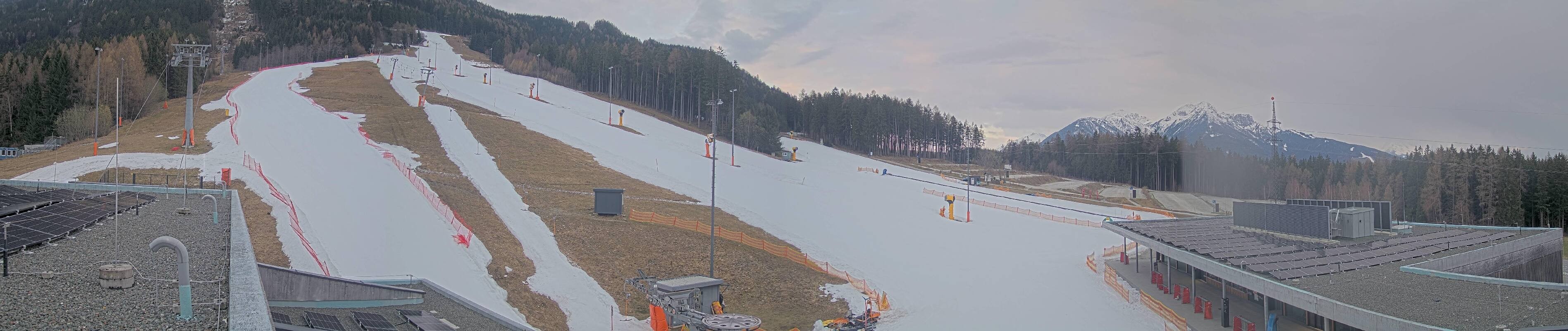 Archiv Foto Webcam Patscherkofel Talstation