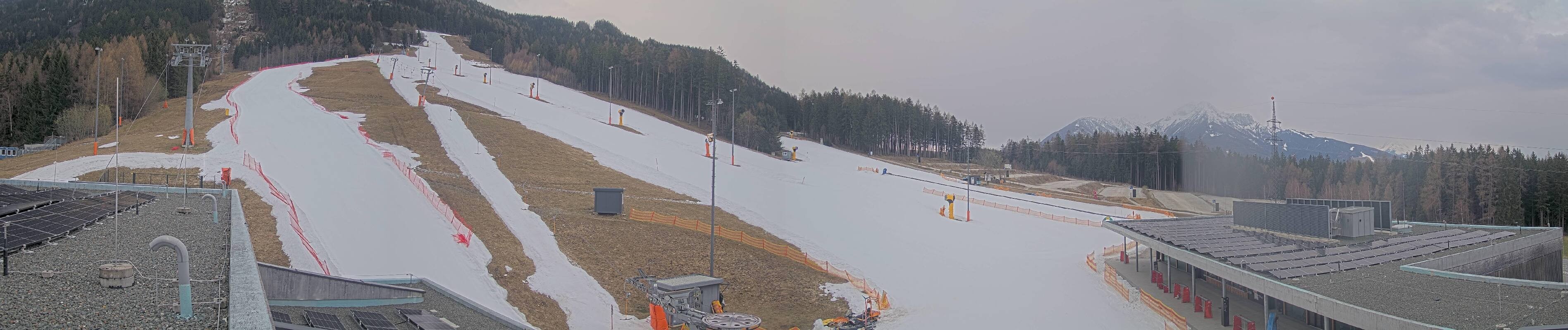 Archiv Foto Webcam Patscherkofel Talstation