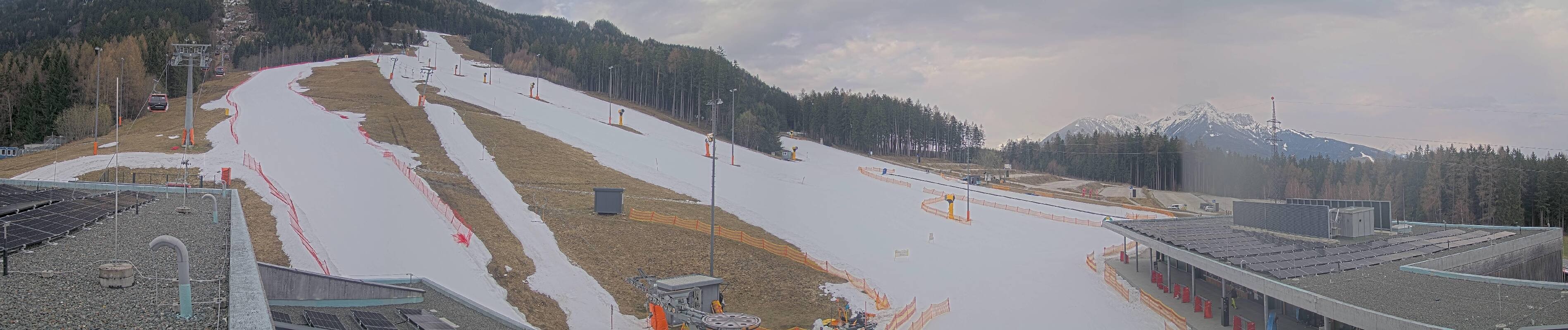 Archiv Foto Webcam Patscherkofel Talstation