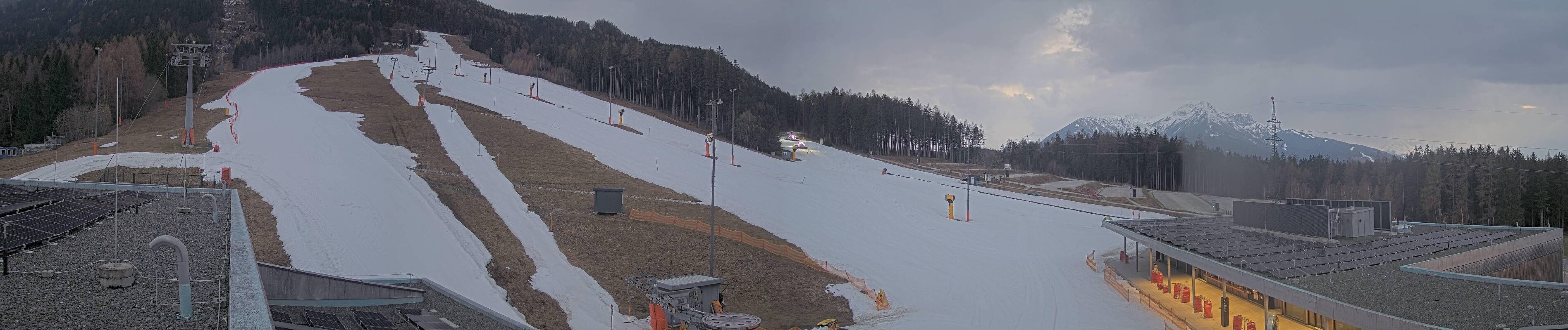 Archiv Foto Webcam Patscherkofel Talstation