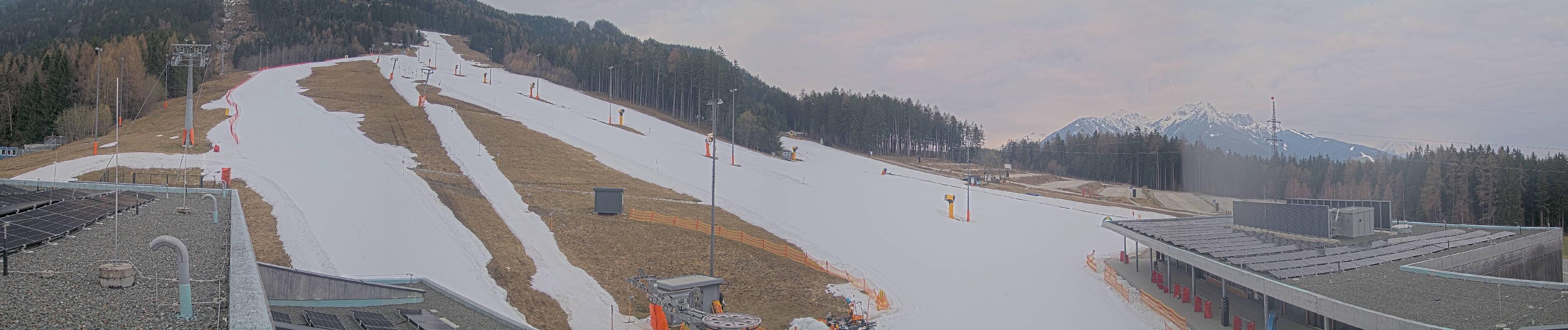 Archiv Foto Webcam Patscherkofel Talstation