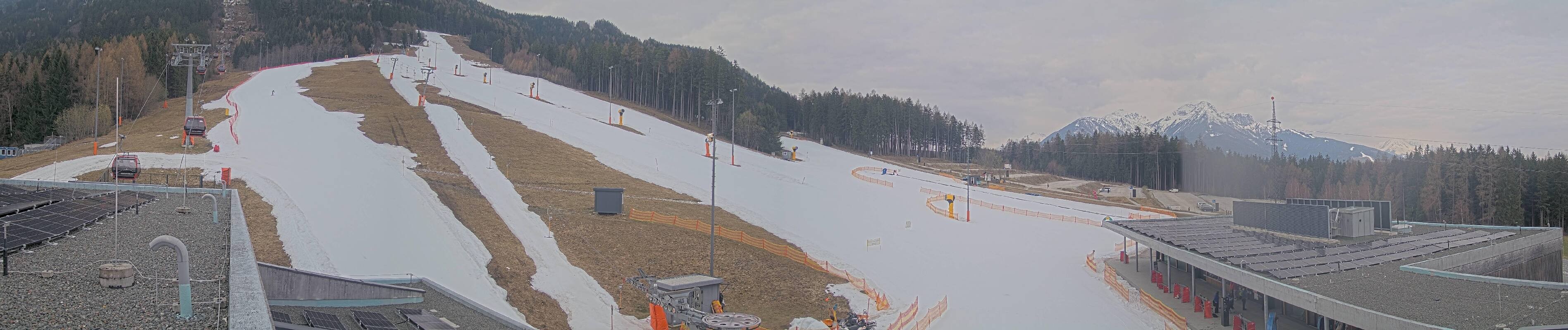 Archiv Foto Webcam Patscherkofel Talstation