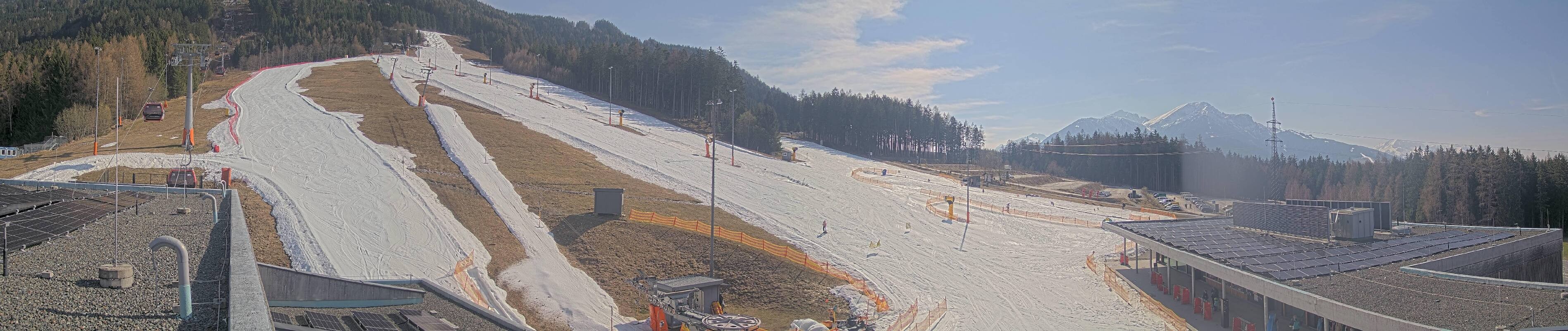 Archiv Foto Webcam Patscherkofel Talstation