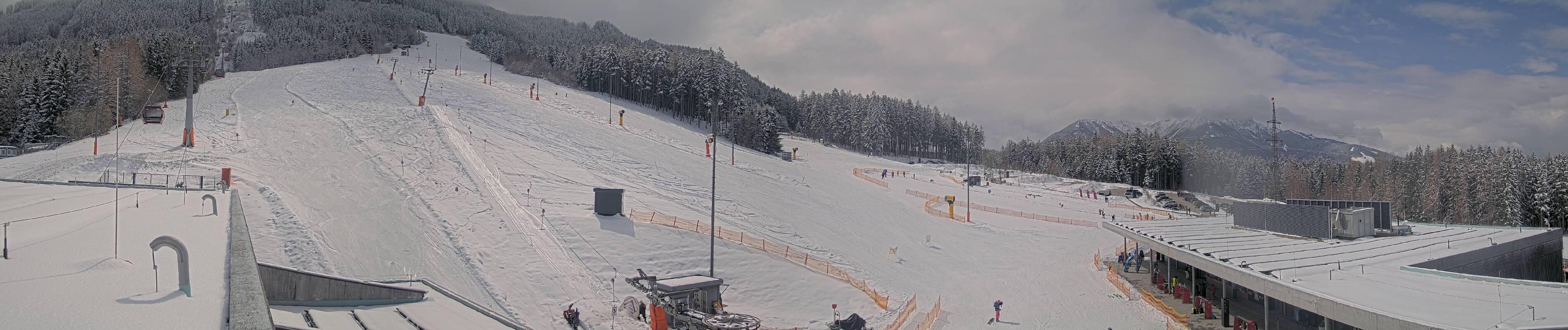 Archiv Foto Webcam Patscherkofel Talstation