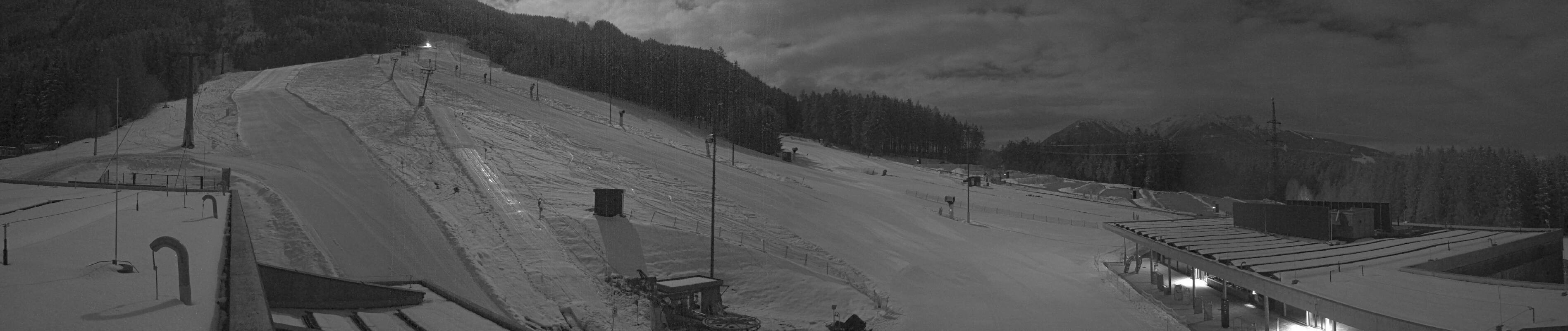 Archiv Foto Webcam Patscherkofel Talstation