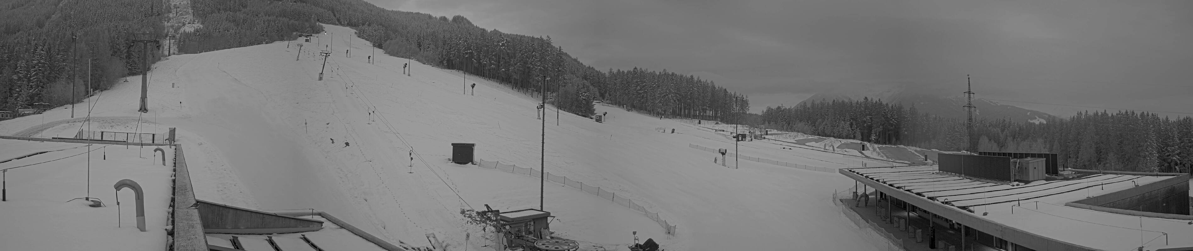 Archiv Foto Webcam Patscherkofel Talstation