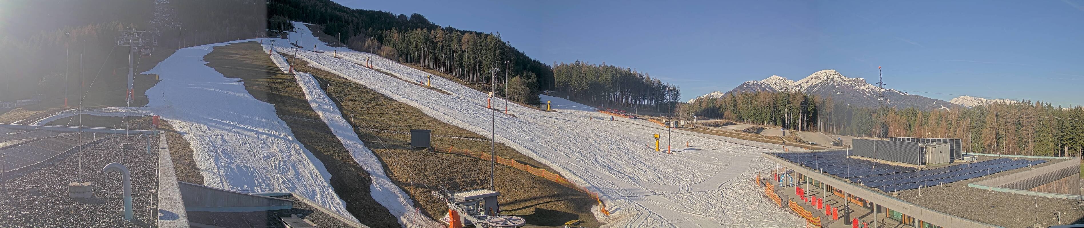 Archiv Foto Webcam Patscherkofel Talstation