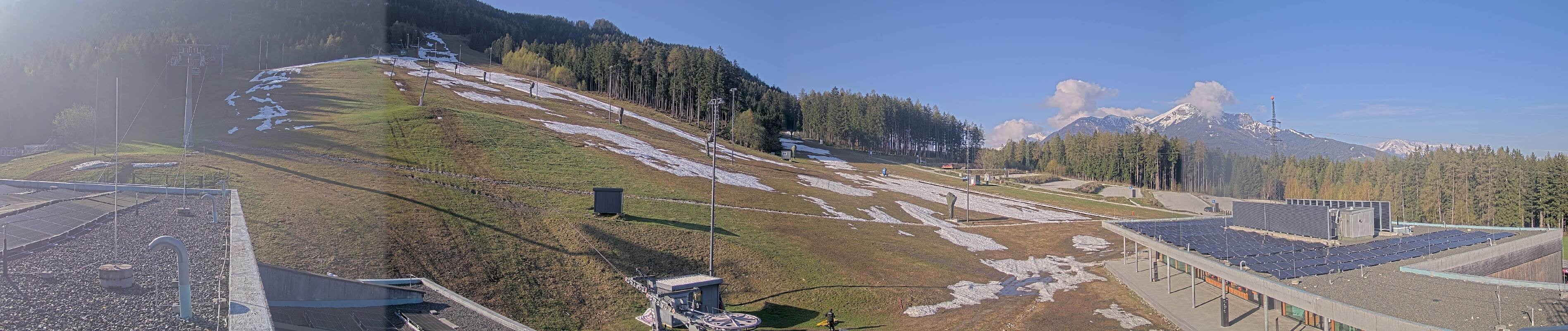 Archiv Foto Webcam Patscherkofel Talstation