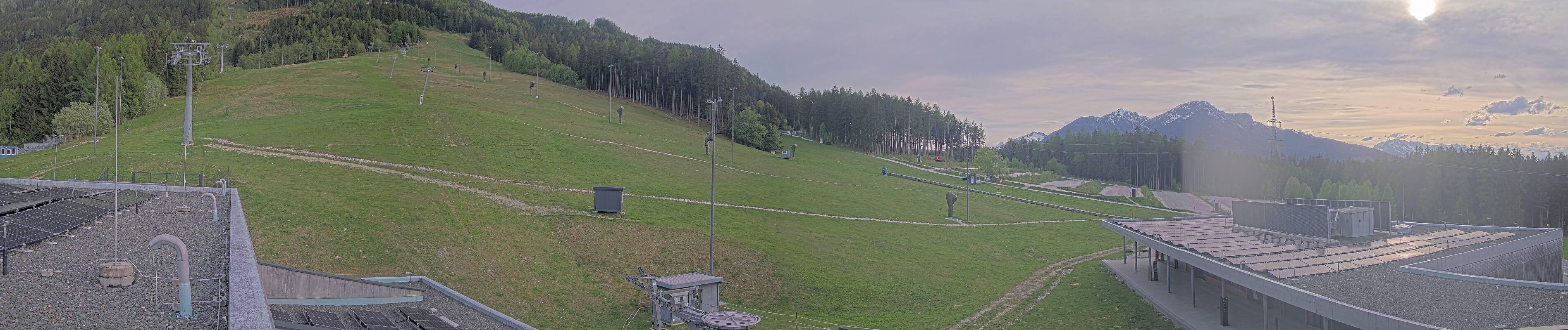 Archiv Foto Webcam Patscherkofel Talstation