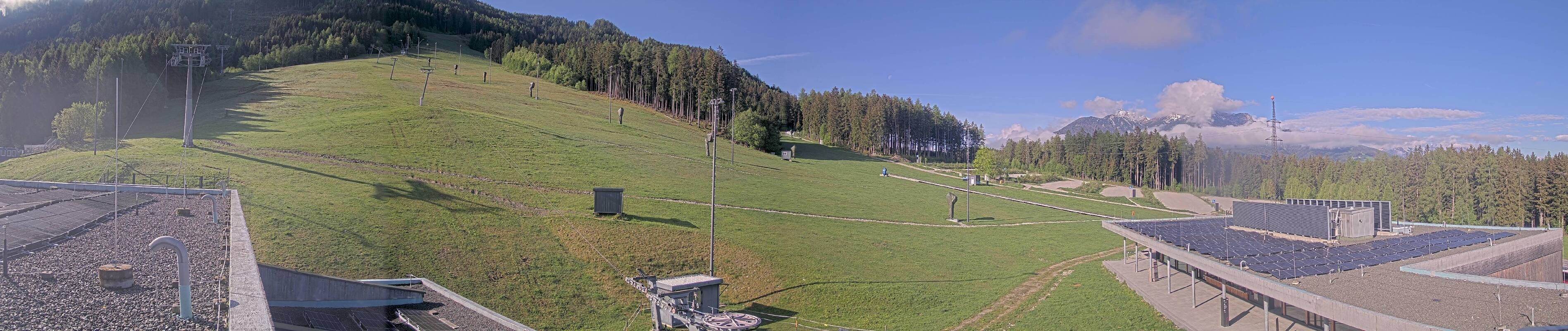 Archiv Foto Webcam Patscherkofel Talstation