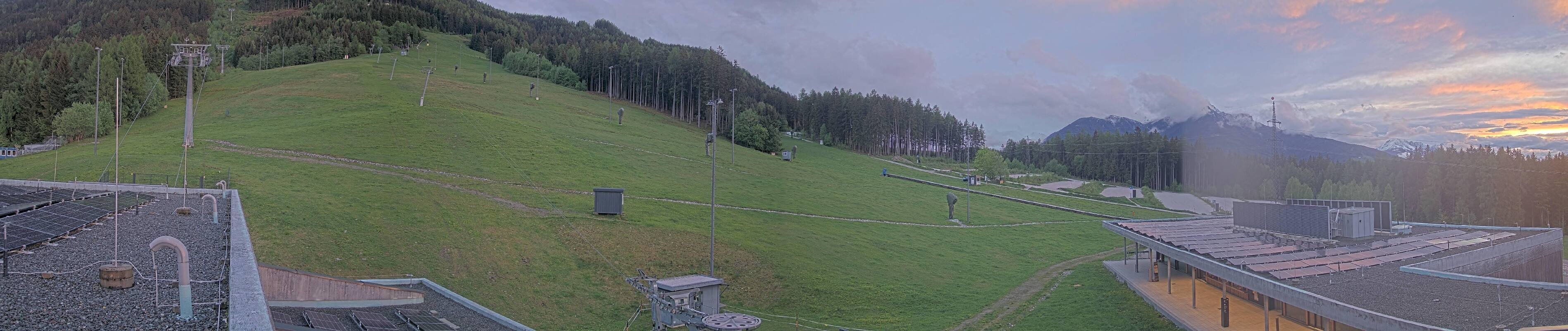 Archiv Foto Webcam Patscherkofel Talstation