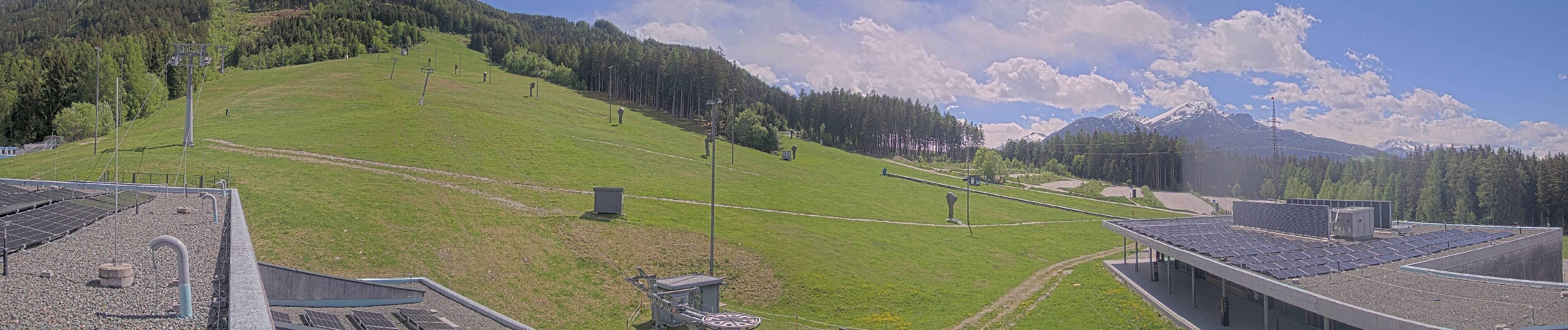 Archiv Foto Webcam Patscherkofel Talstation