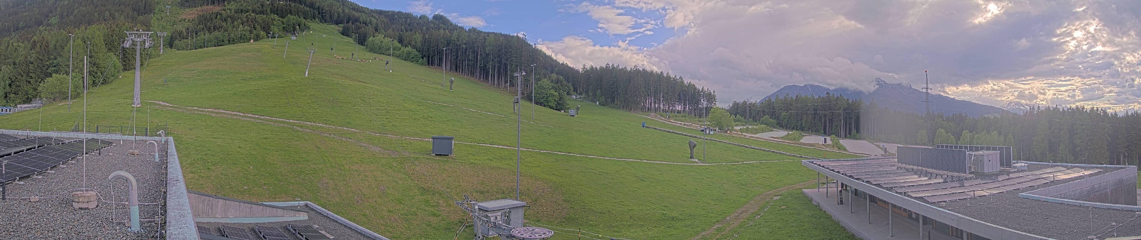 Archiv Foto Webcam Patscherkofel Talstation