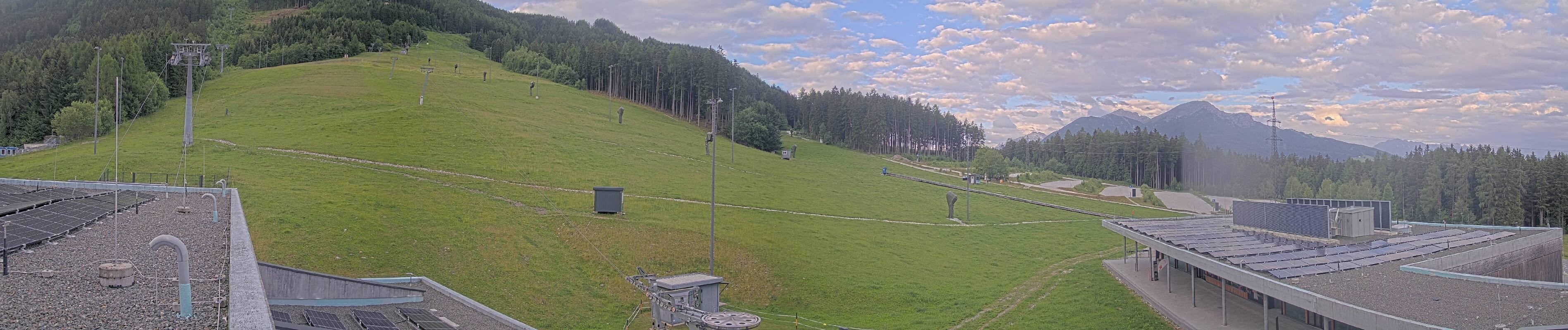 Archiv Foto Webcam Patscherkofel Talstation