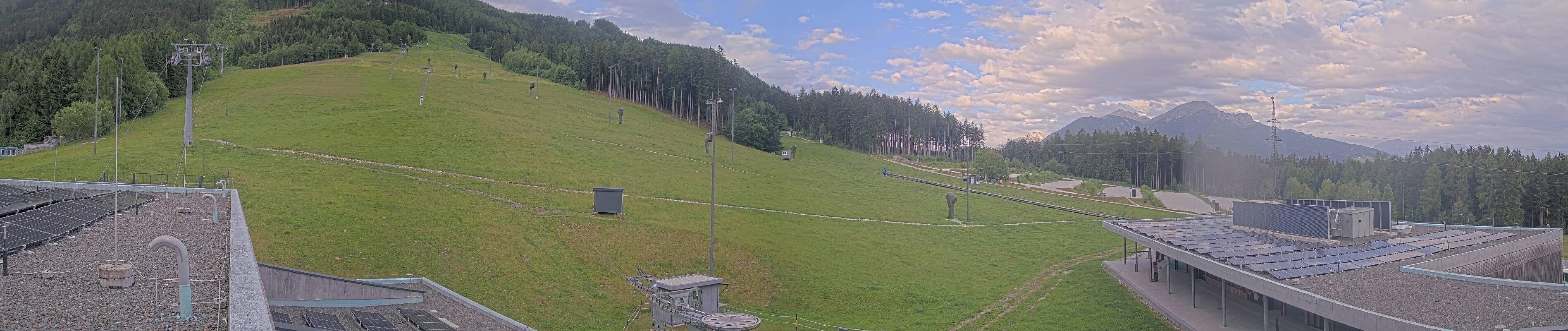 Archiv Foto Webcam Patscherkofel Talstation