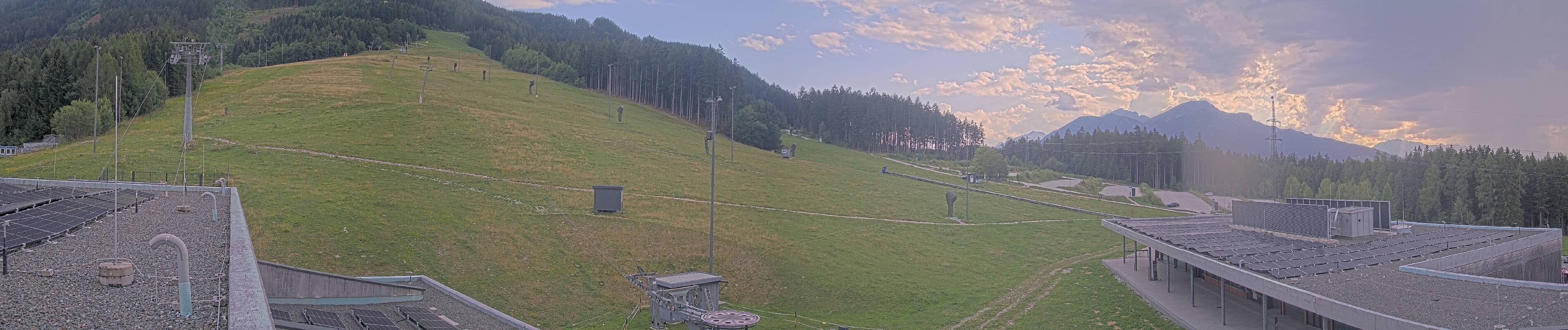 Archiv Foto Webcam Patscherkofel Talstation