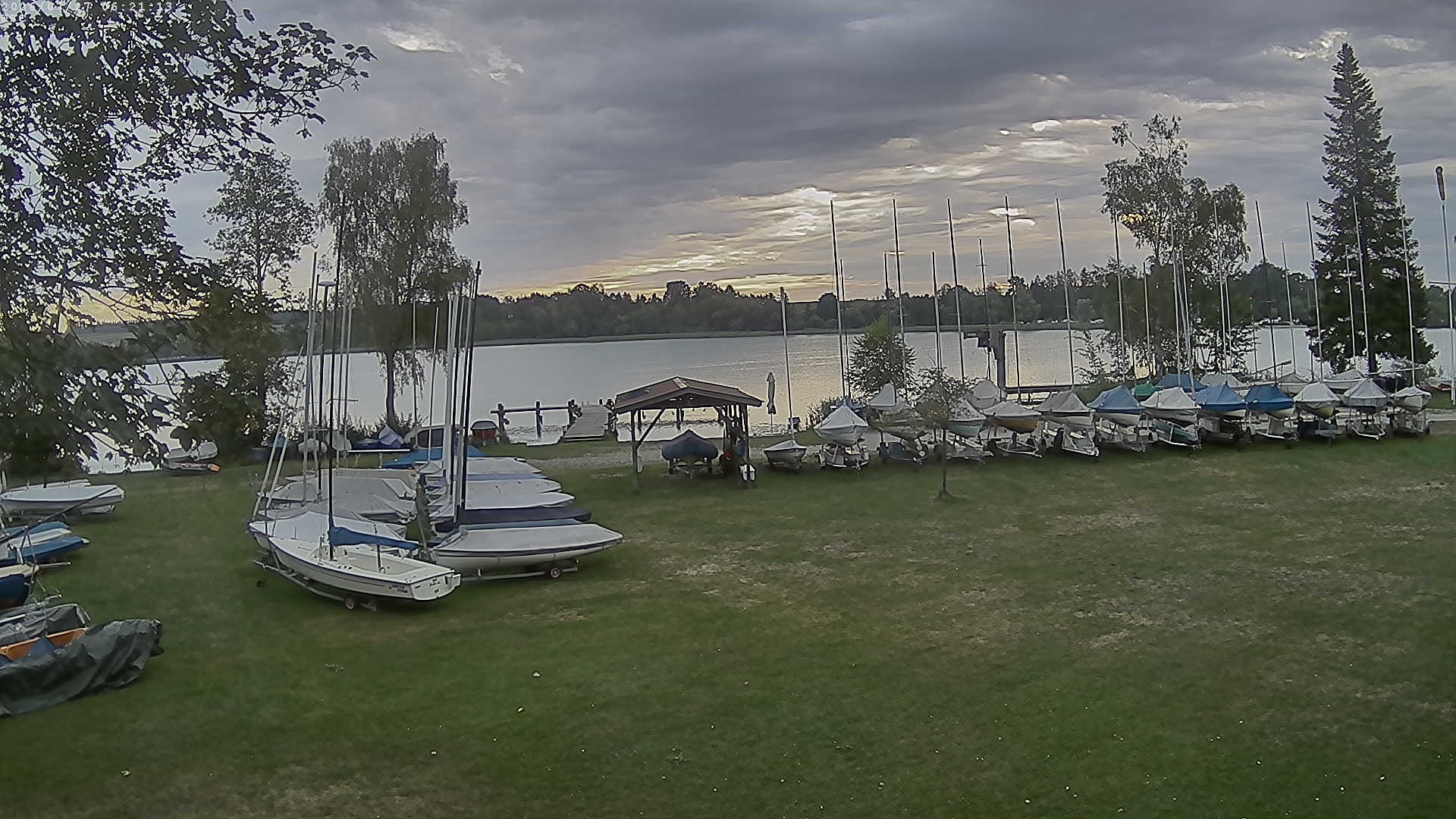 Archived image Webcam Waging: Sailing Harbor