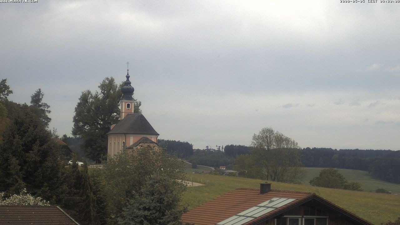 Archived image Webcam Waging: Church of Pilgrimage Maria Mühlberg