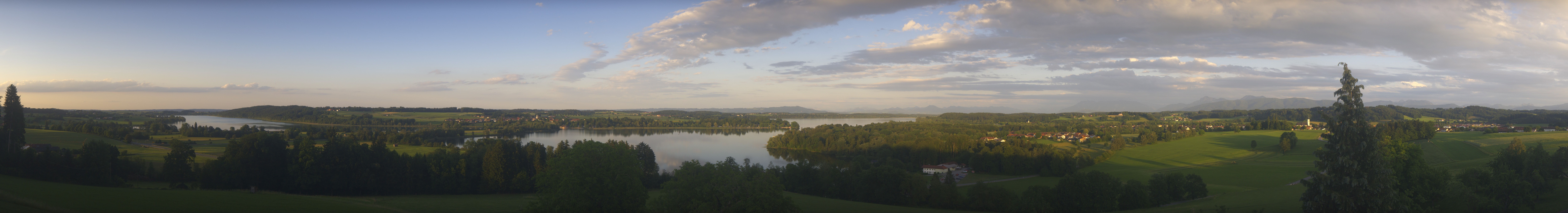 Archiv Foto Webcam Panoramablick auf Waginger und Tachinger See