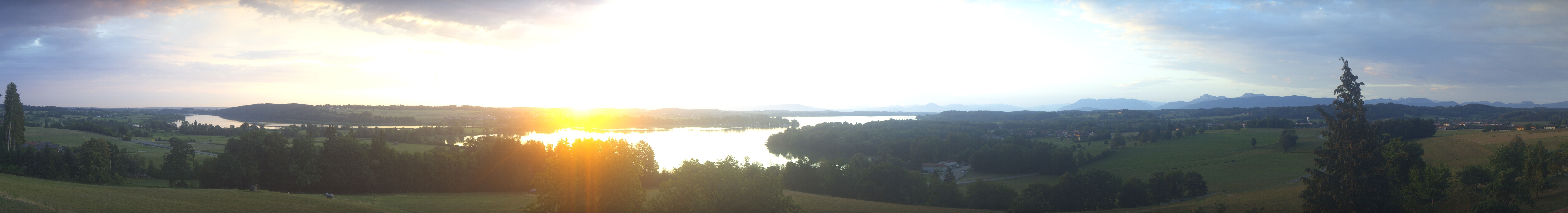 Archiv Foto Webcam Panoramablick auf Waginger und Tachinger See