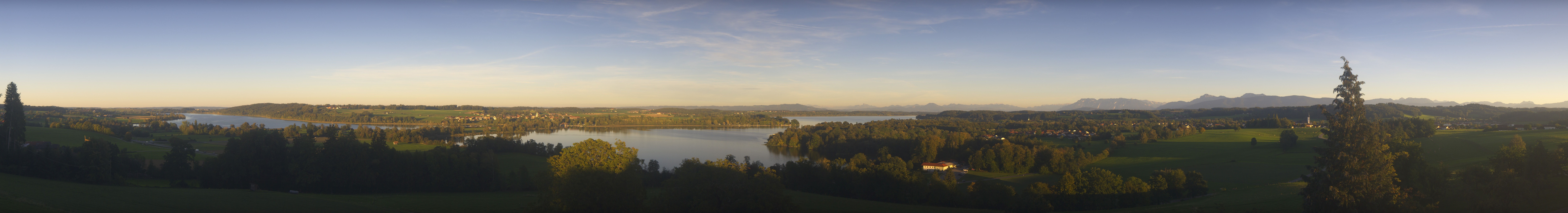 Archiv Foto Webcam Panoramablick auf Waginger und Tachinger See