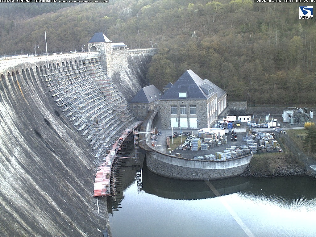 Archived image Webcam Lake Eder: View Dam