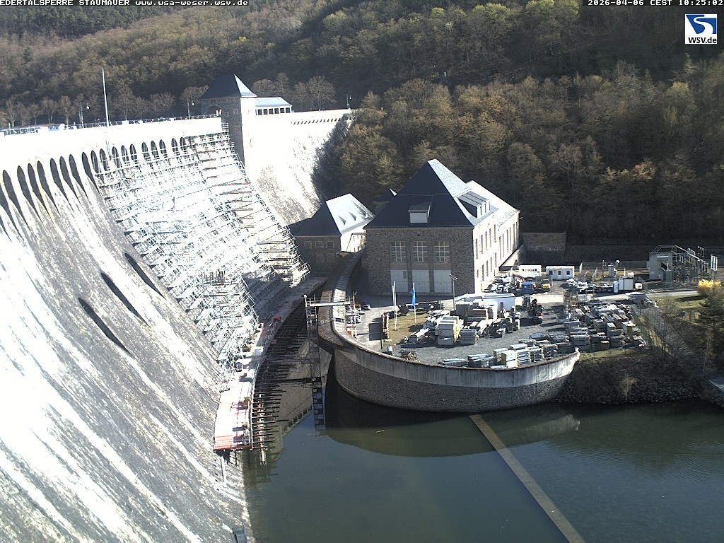 Archived image Webcam Lake Eder: View Dam