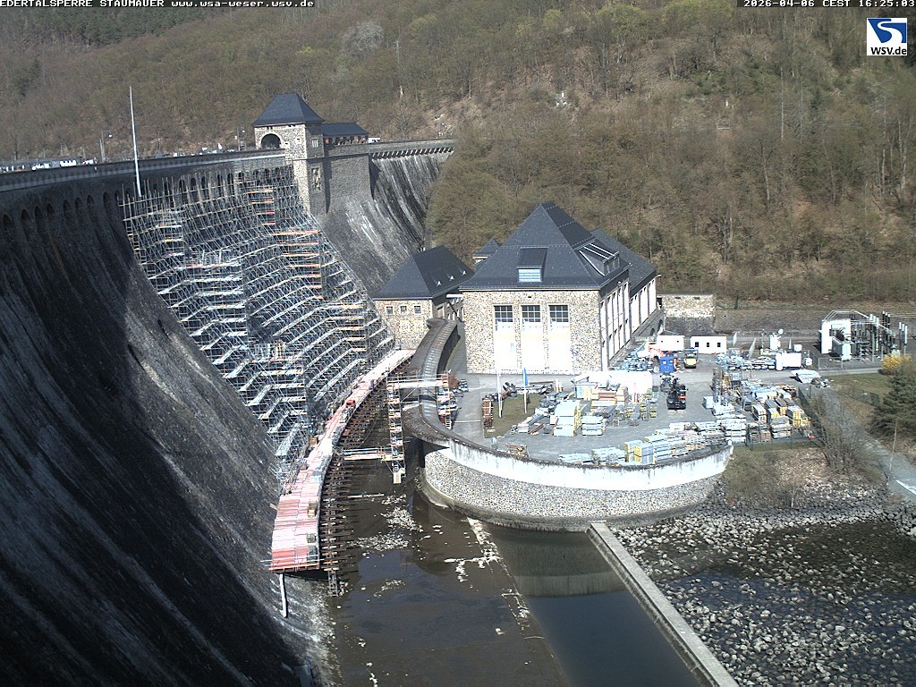 Archived image Webcam Lake Eder: View Dam