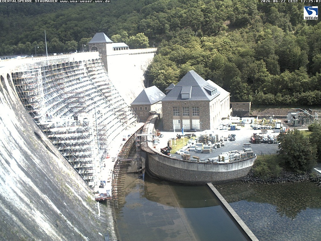 Archived image Webcam Lake Eder: View Dam