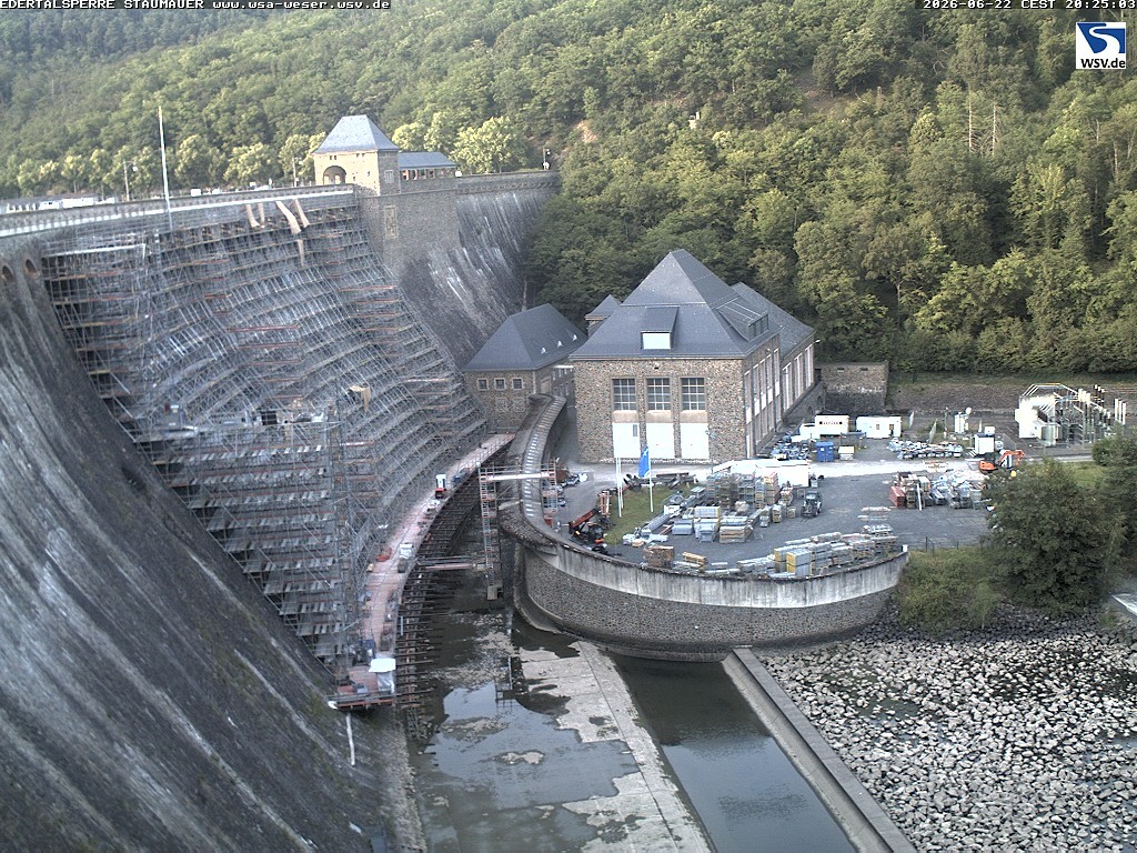 Archived image Webcam Lake Eder: View Dam