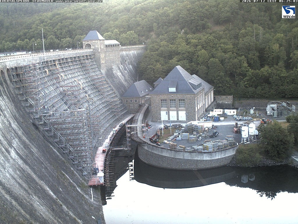 Archived image Webcam Lake Eder: View Dam