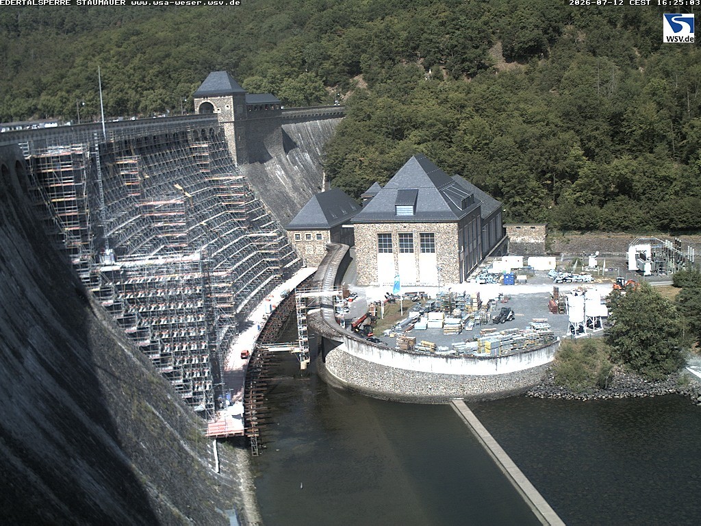 Archived image Webcam Lake Eder: View Dam