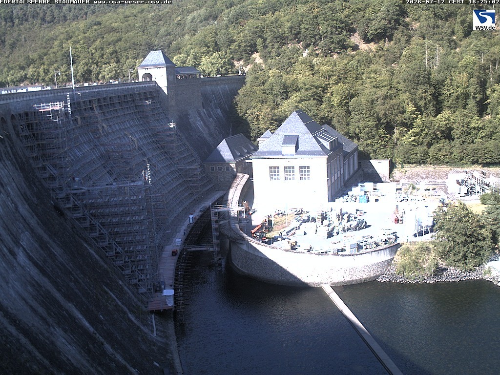Archived image Webcam Lake Eder: View Dam