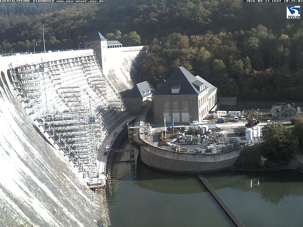 Archived image Webcam Lake Eder: View Dam