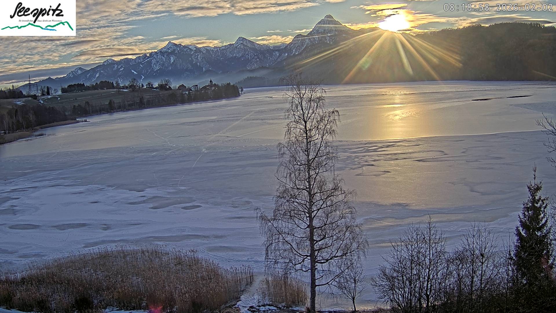 Archiv Foto Webcam Füssen: Blick auf den Weißensee vom Hotel Seespitz