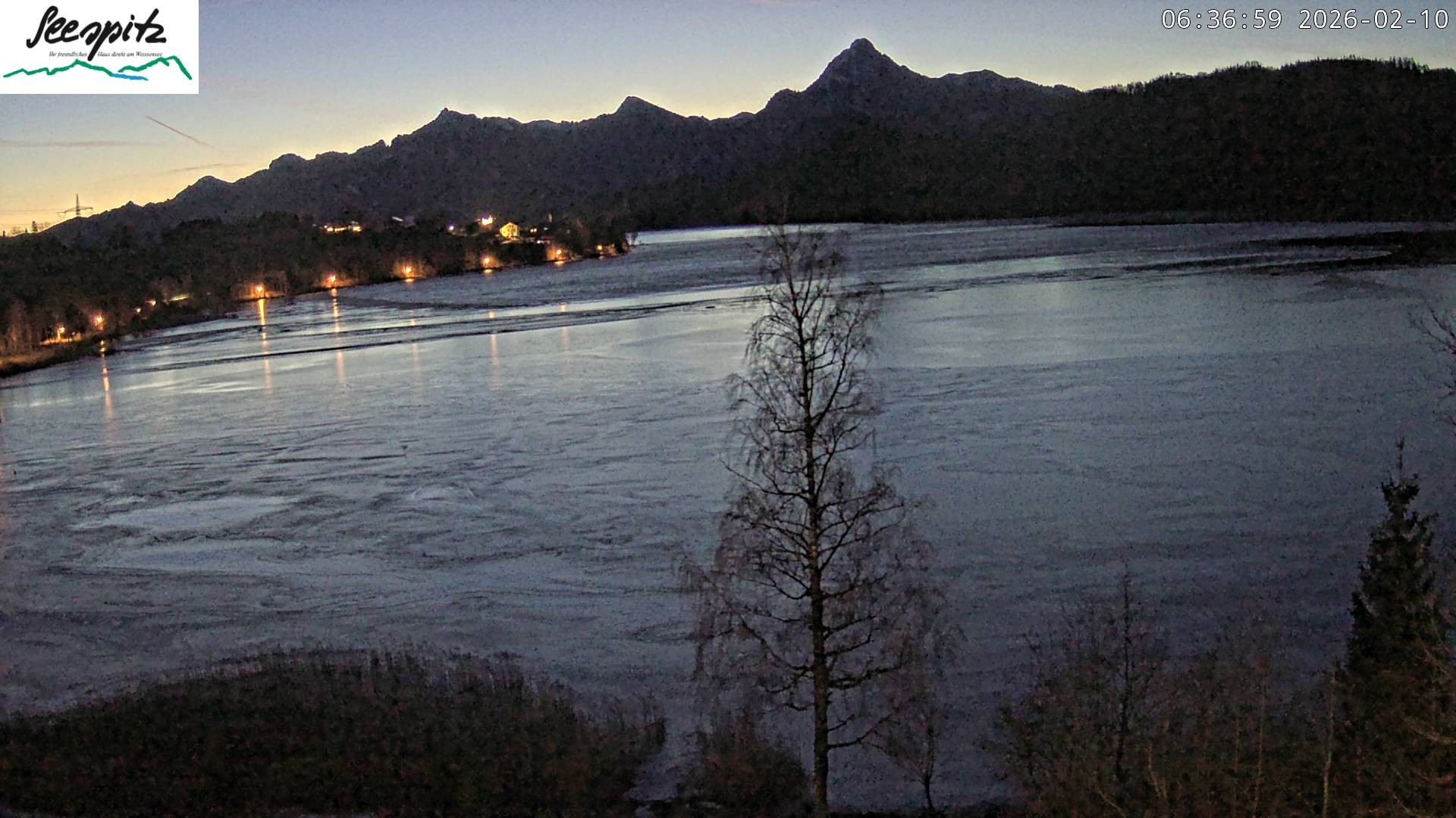 Archiv Foto Webcam Füssen: Blick auf den Weißensee vom Hotel Seespitz