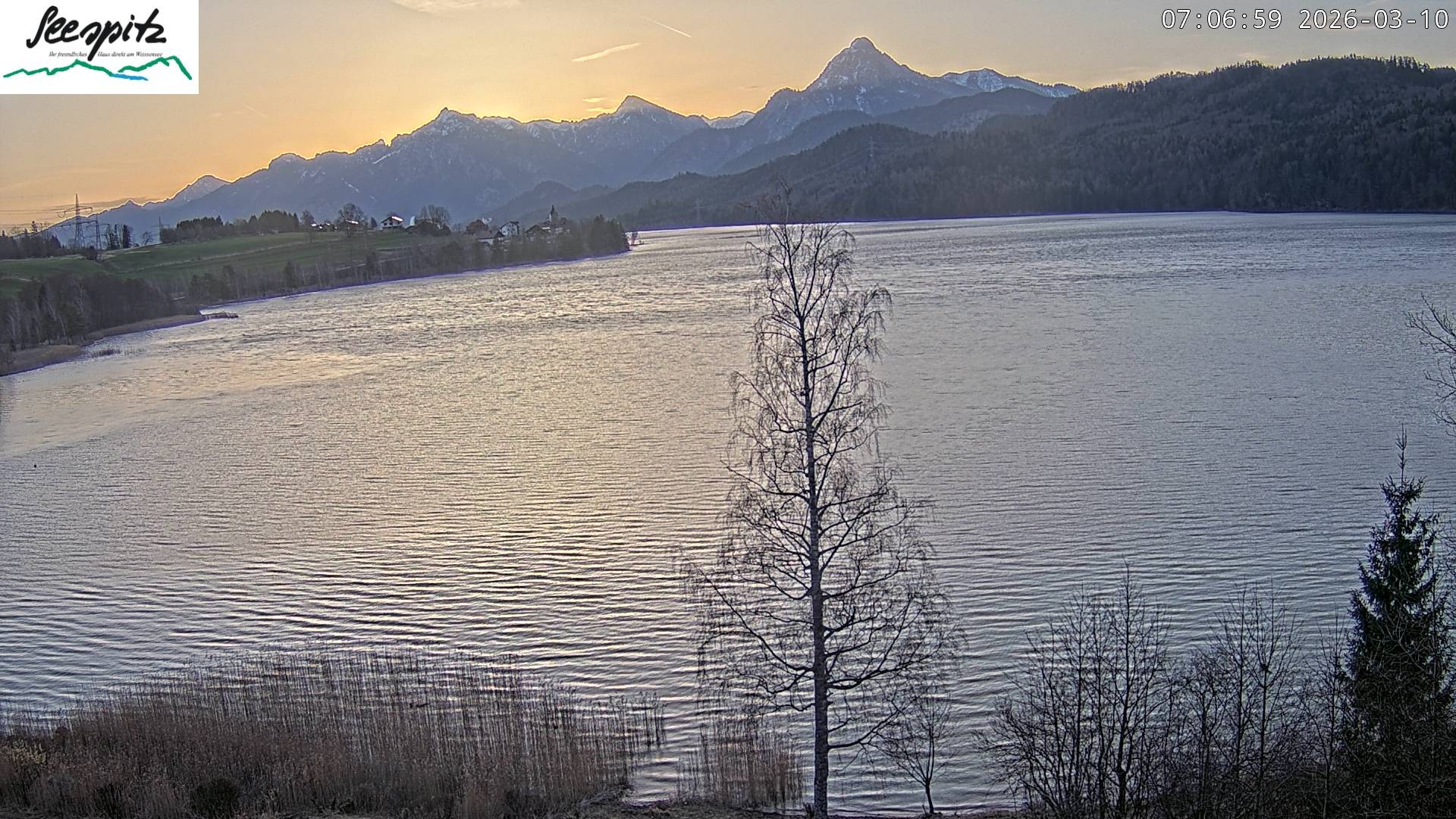 Archiv Foto Webcam Füssen: Blick auf den Weißensee vom Hotel Seespitz