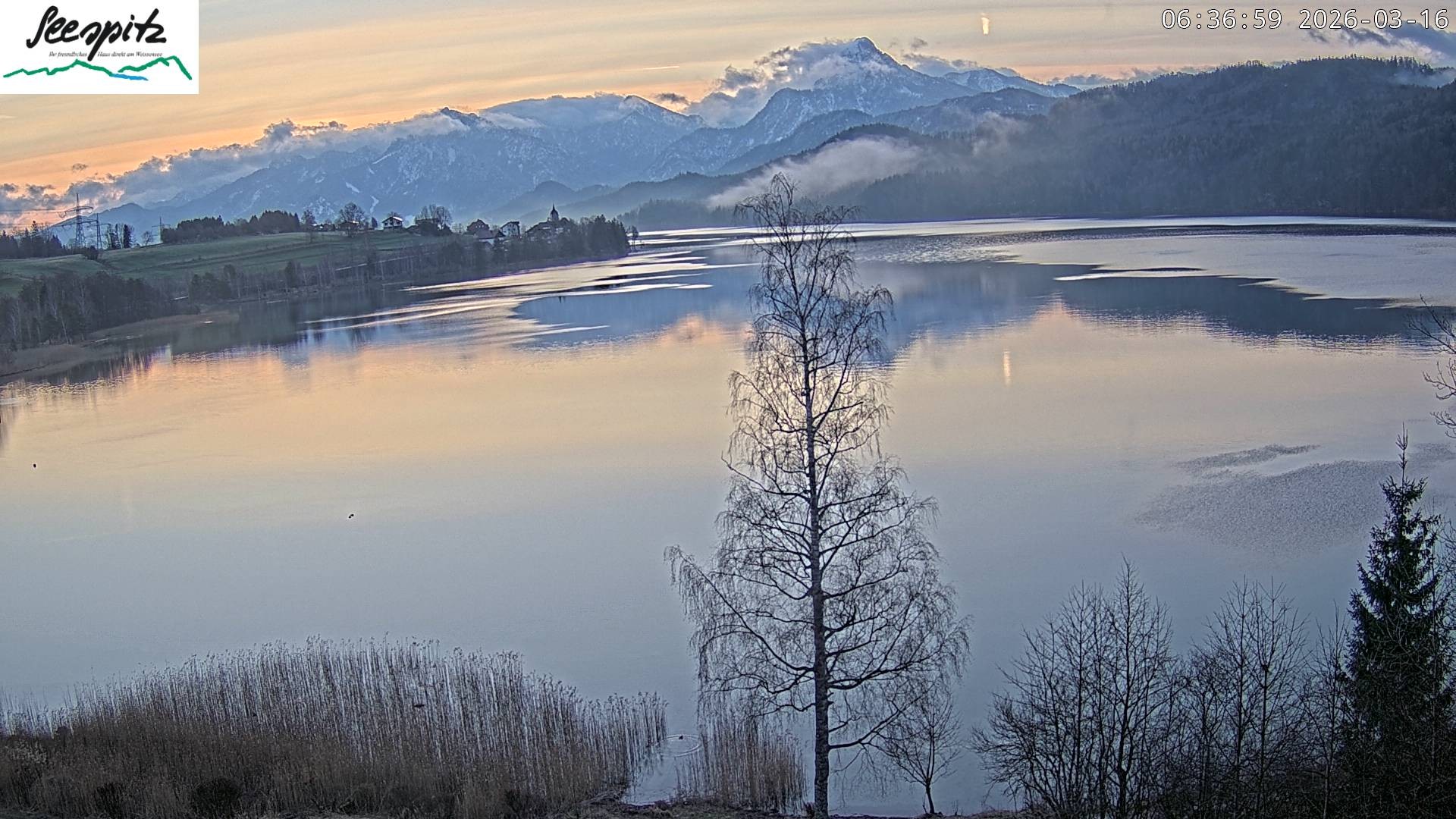 Archiv Foto Webcam Füssen: Blick auf den Weißensee vom Hotel Seespitz