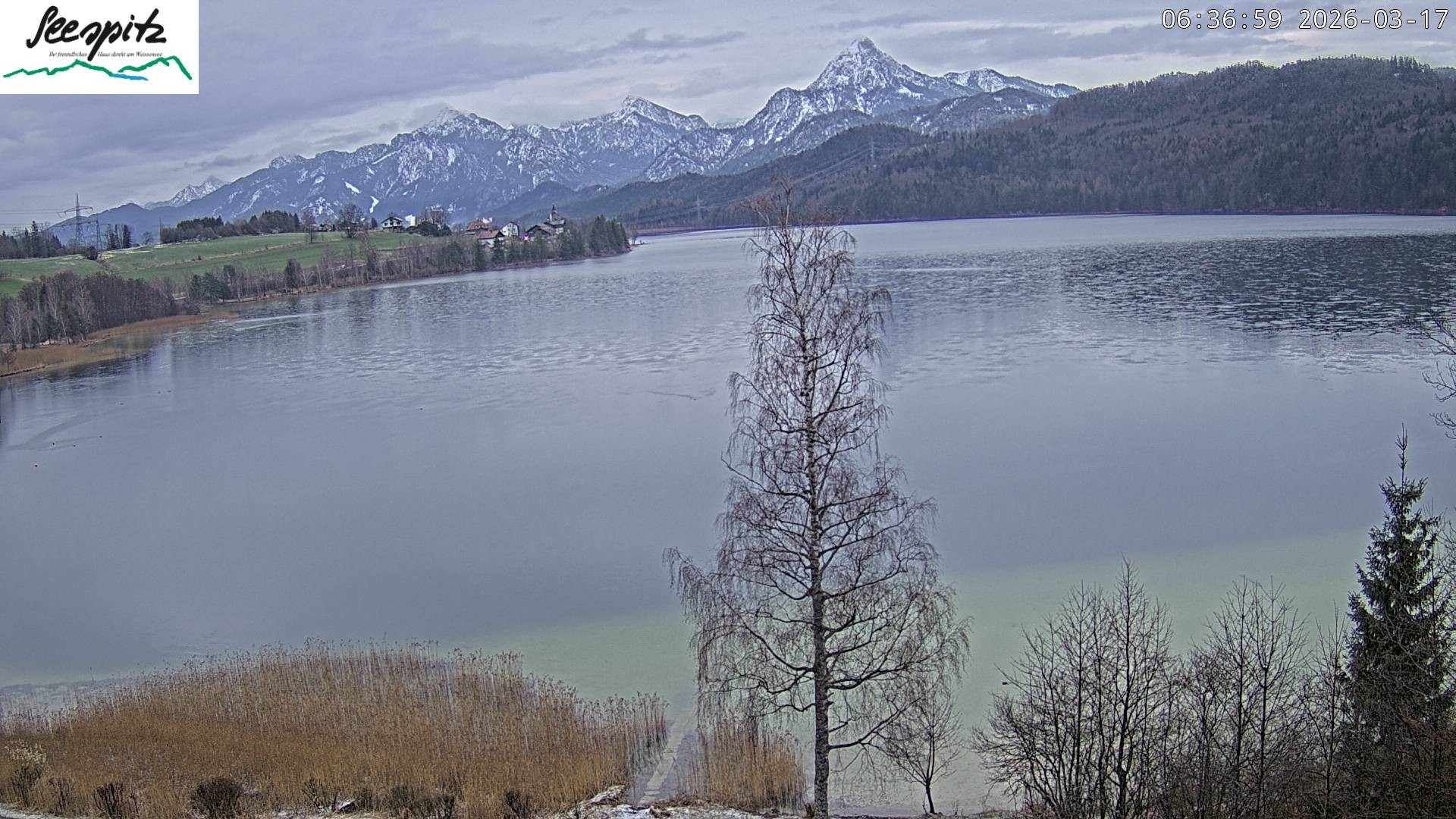 Archiv Foto Webcam Füssen: Blick auf den Weißensee vom Hotel Seespitz