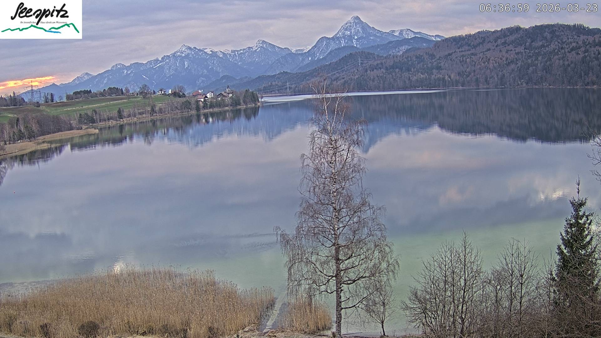 Archiv Foto Webcam Füssen: Blick auf den Weißensee vom Hotel Seespitz