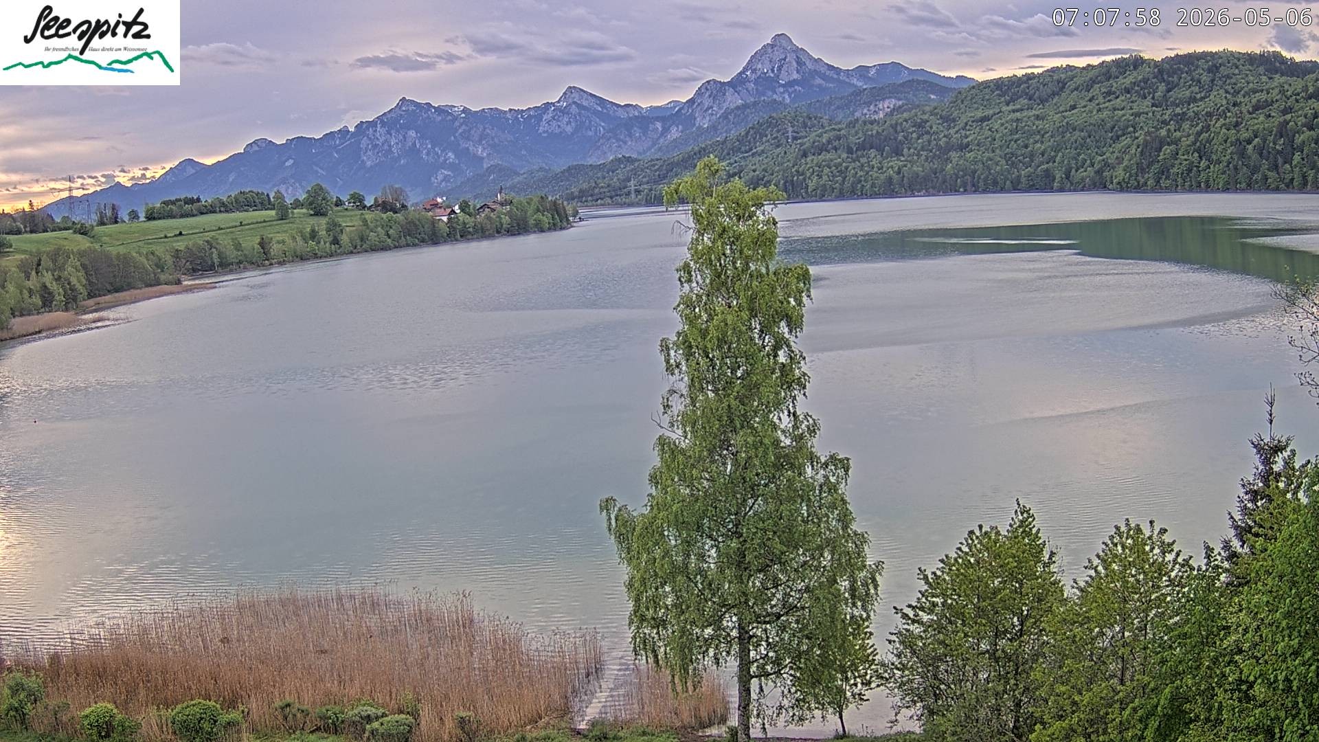 Archiv Foto Webcam Füssen: Blick auf den Weißensee vom Hotel Seespitz