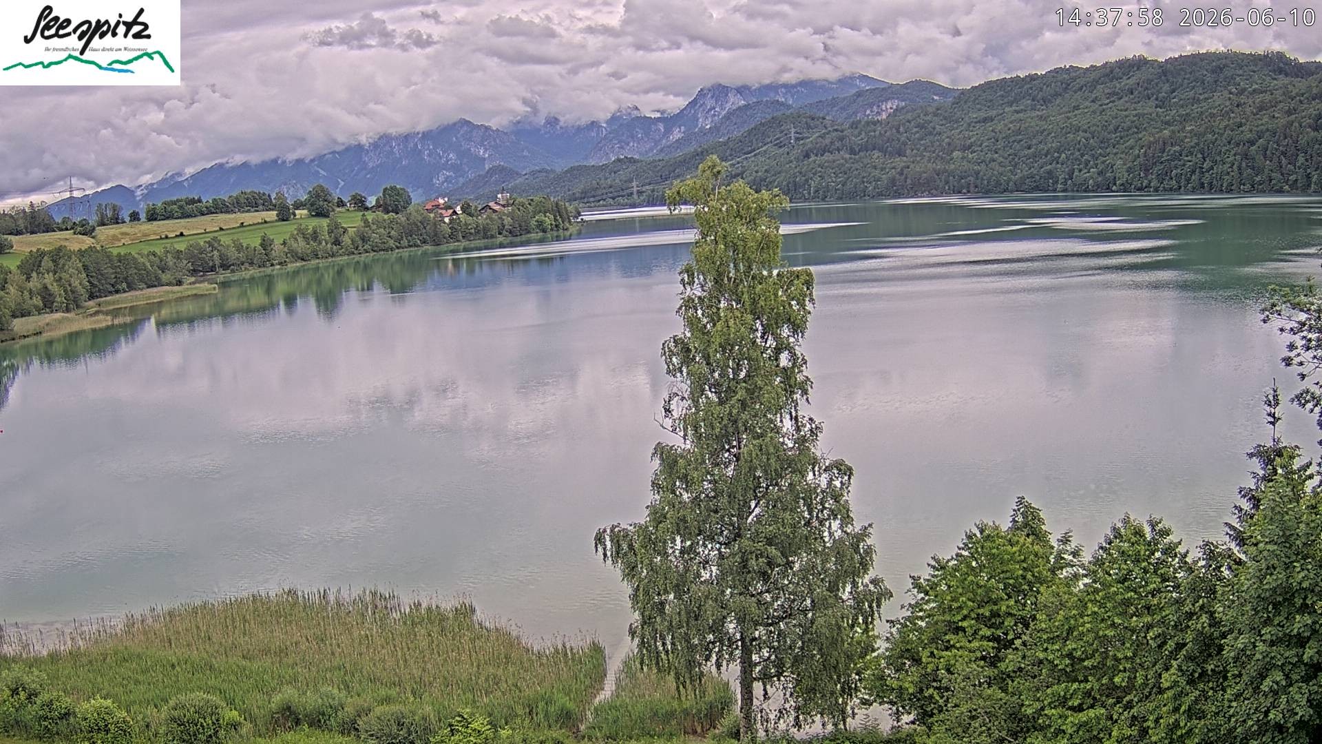 Archiv Foto Webcam Füssen: Blick auf den Weißensee vom Hotel Seespitz