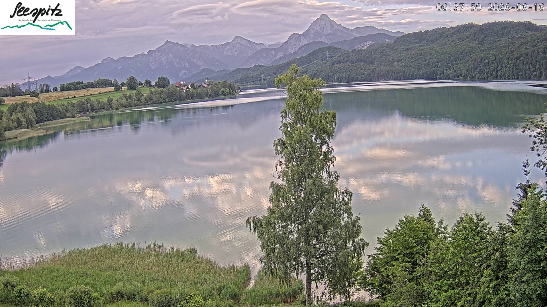 Archiv Foto Webcam Füssen: Blick auf den Weißensee vom Hotel Seespitz