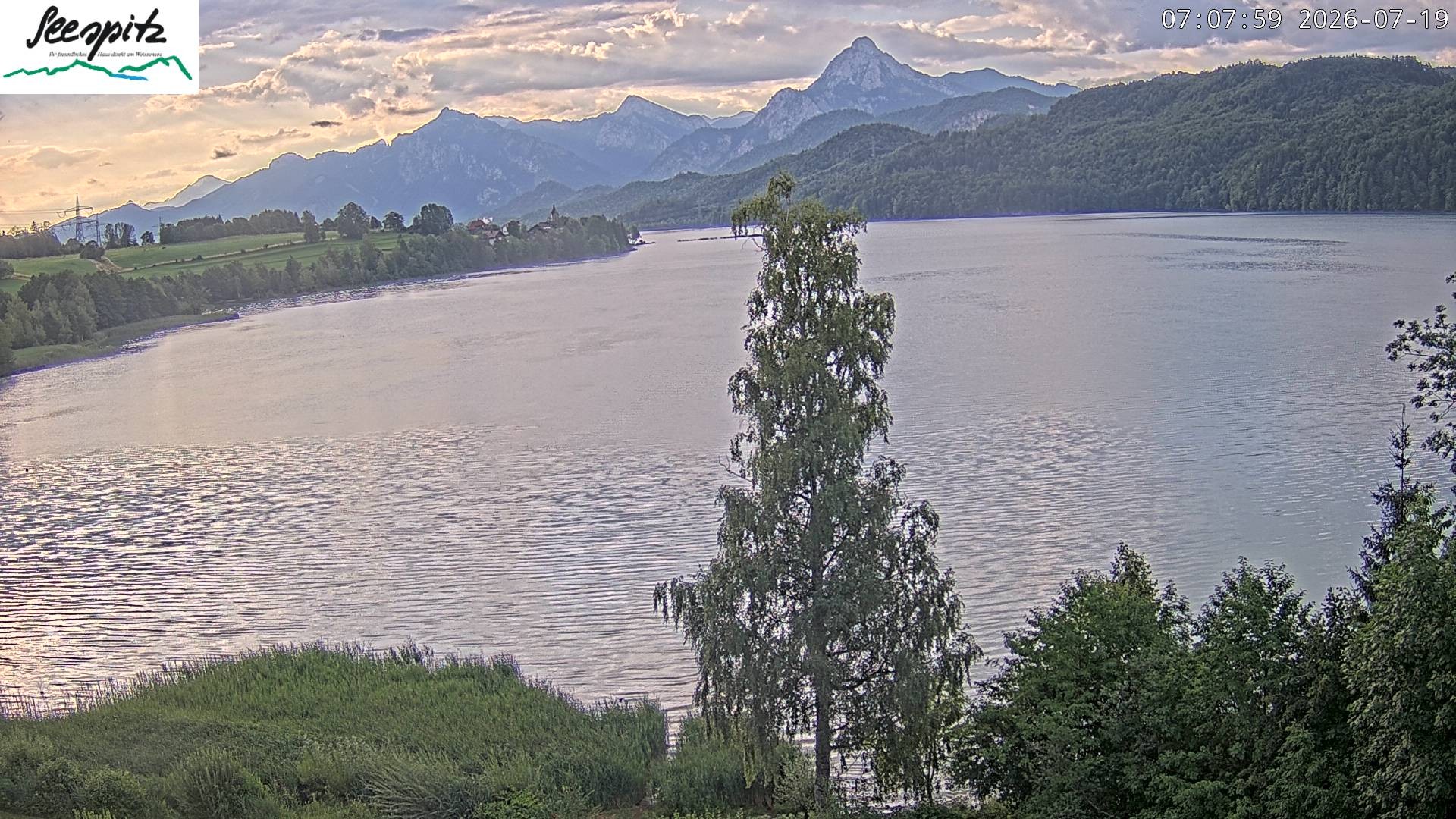 Archiv Foto Webcam Füssen: Blick auf den Weißensee vom Hotel Seespitz