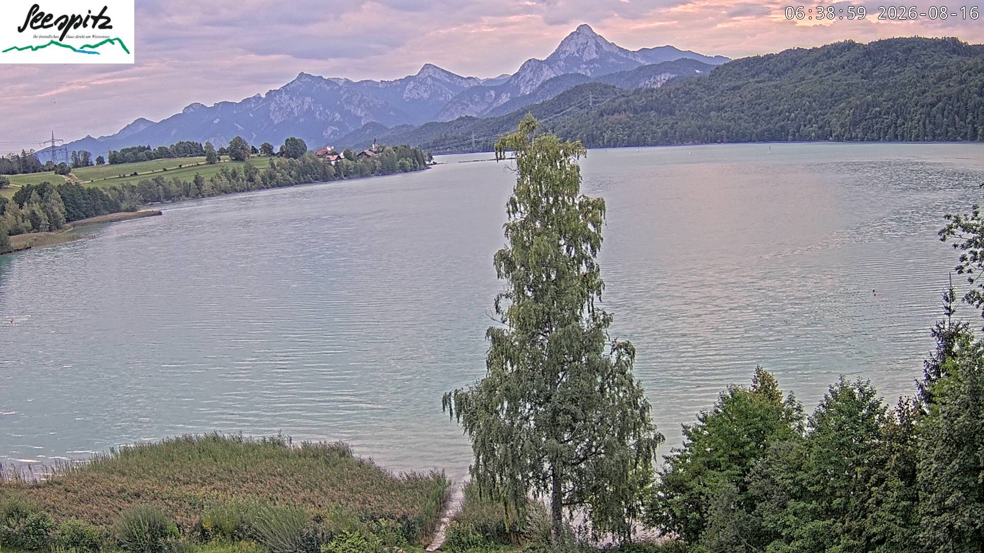 Archiv Foto Webcam Füssen: Blick auf den Weißensee vom Hotel Seespitz
