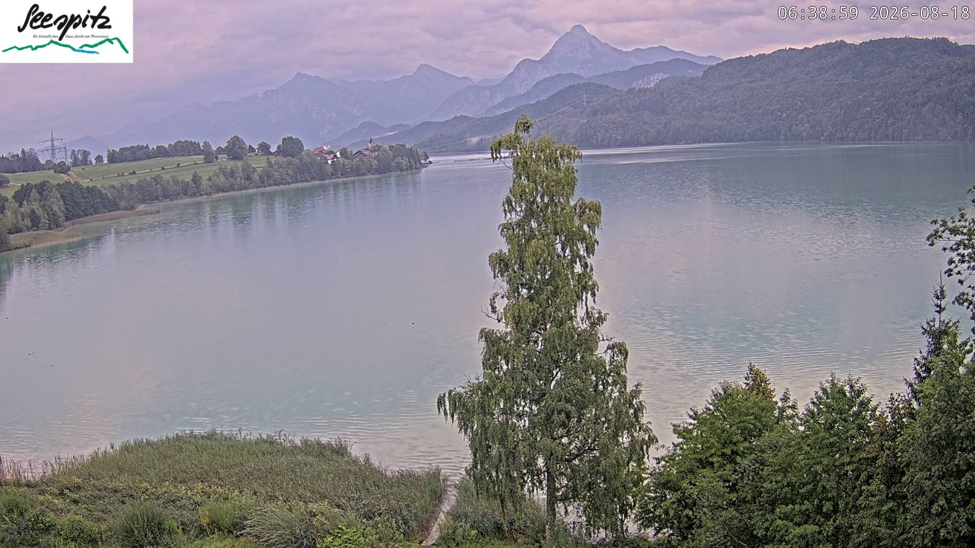 Archiv Foto Webcam Füssen: Blick auf den Weißensee vom Hotel Seespitz